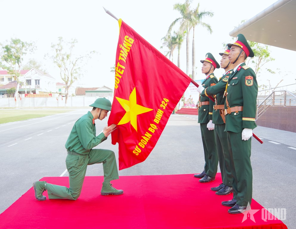 Sư đoàn 324 (Quân khu 4): Quân nhân xuất ngũ tiếp tục phát huy phẩm chất Bộ đội Cụ Hồ, xây dựng quê hương